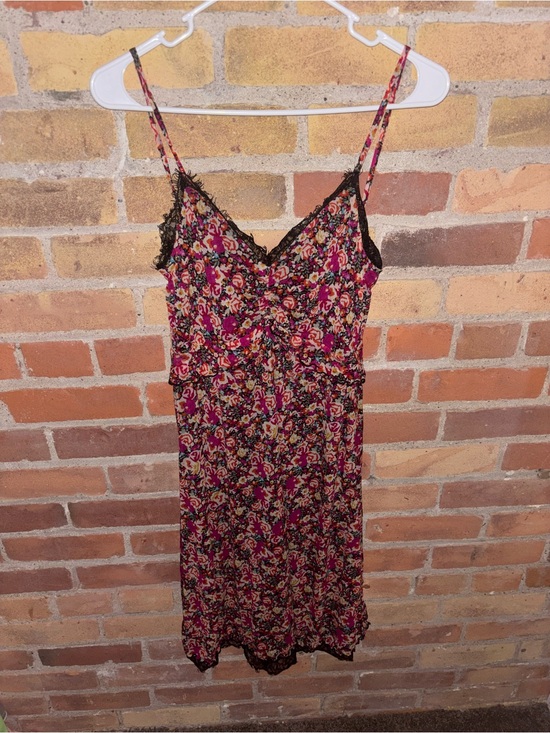 Express Dresses & Skirts - Vintage Y2K Express Floral Silk Lace-Trim Dress in Burgundy Floral